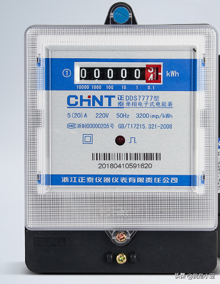 電工必備：?jiǎn)蜗嚯姳斫泳€(xiàn)圖，初學(xué)電工看了都會(huì )接，實(shí)物講解
