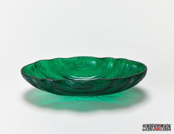 日本十大傳世國寶,三日月宗近是日本天下五劍中最美的劍