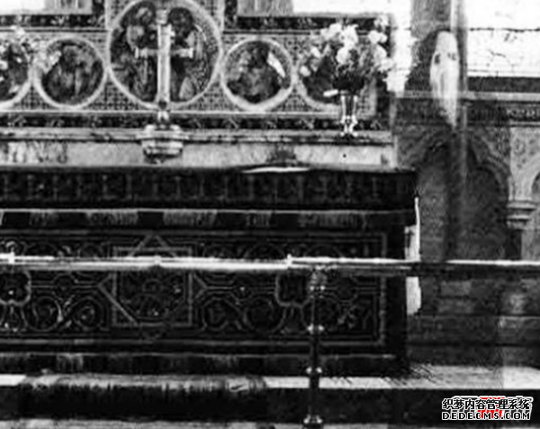 人死后的鬼魂照片?十張嚇死人30萬(wàn)的照片