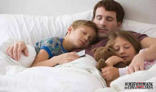 人類(lèi)如何進(jìn)入四維空間?99%的人睡覺(jué)時(shí)進(jìn)入四維空間?(不可能)