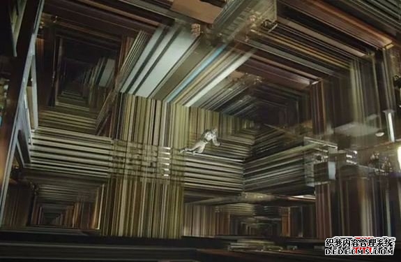 人類(lèi)如何進(jìn)入四維空間?99%的人睡覺(jué)時(shí)進(jìn)入四維空間?(不可能)