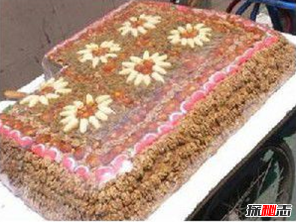 切糕事件是怎么回事?湖南岳陽(yáng)賣(mài)出天價(jià)切糕(總價(jià)值16萬(wàn))