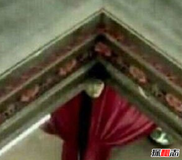 跑男五大靈異事件,跑男合照多出一只手