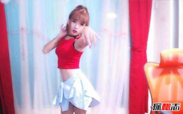 女主播跳舞胸掉了 真相竟是這樣