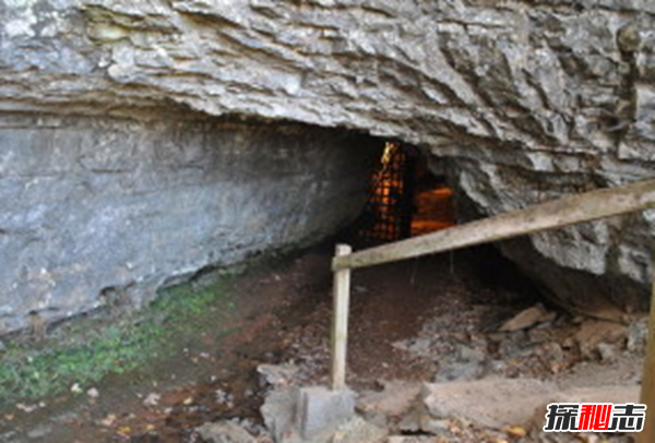 恐怖至極!美國十大真實(shí)靈異事件,荒廢16年人去樓空的夢(mèng)幻樂(lè )園