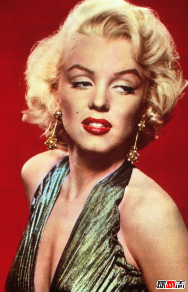 瑪麗蓮夢(mèng)露死亡之謎,究竟自殺還是他殺(死亡當晚秘密日記隨之消失)