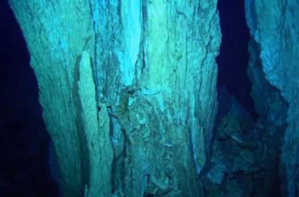 馬里亞納海溝恐怖在哪?為什么說(shuō)馬里亞納海溝很恐怖