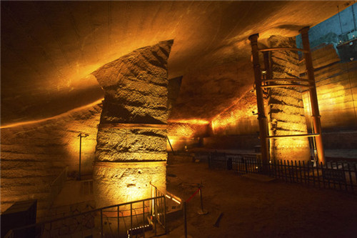 龍游石窟之謎：1992年龍游石窟發(fā)現大量超現代科技的設備