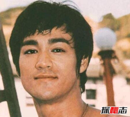 李小龍怎么死的？死于艷星家中,體內含大量大麻殘留物