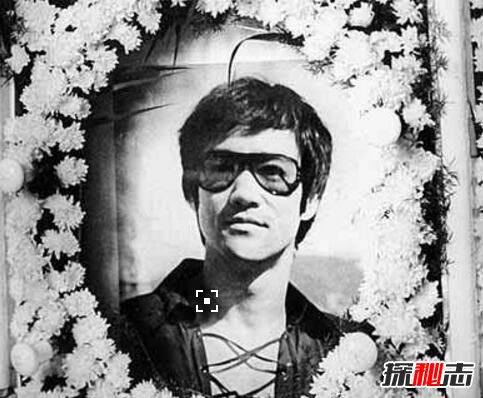 李小龍怎么死的？死于艷星家中,體內含大量大麻殘留物