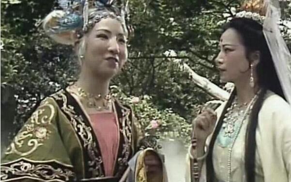 白素貞身世之謎，竟是北極星轉世拜在女?huà)z門(mén)下(圣母也不敢動(dòng)她)