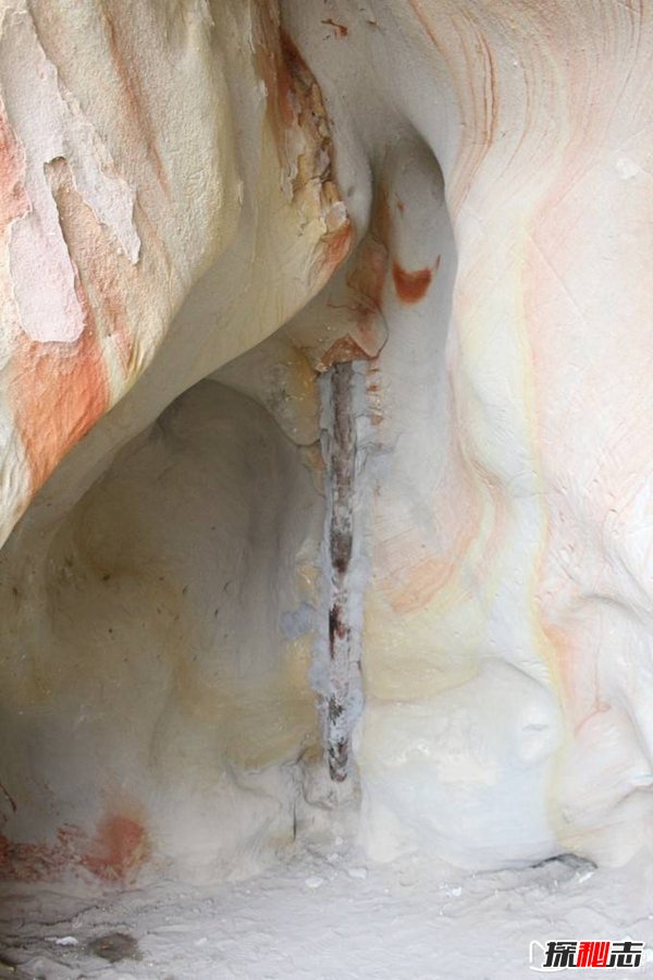 白公山鐵管已揭秘,外星人用鐵管制造天文臺