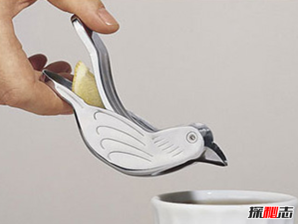 愛(ài)不釋手!十大生活用品創(chuàng  )意小發(fā)明,創(chuàng  )新USB插頭設計無(wú)限繼承