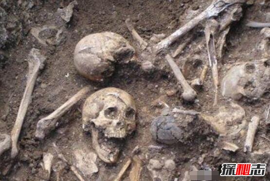 1987新疆和田生化僵尸事件衛星照片曝光，上演真實(shí)僵尸吃人