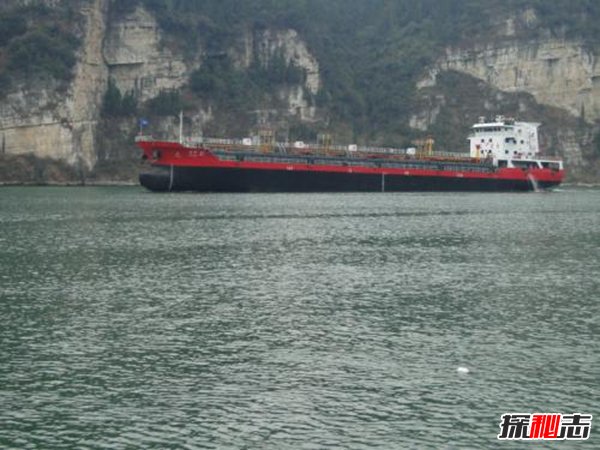 三峽風(fēng)水師被雷劈死,龍脈被切斷惹禍端