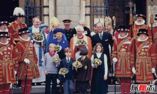 沙皇500噸黃金之謎,被藏匿世界某秘密基地(120萬(wàn)護送部隊無(wú)故消失)