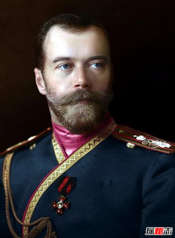 沙皇500噸黃金之謎,被藏匿世界某秘密基地(120萬(wàn)護送部隊無(wú)故消失)