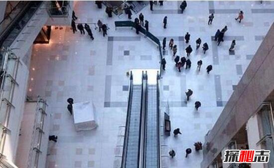 上海徐家匯港匯跳樓事件,10年間9人自殺因建筑設計缺陷所致