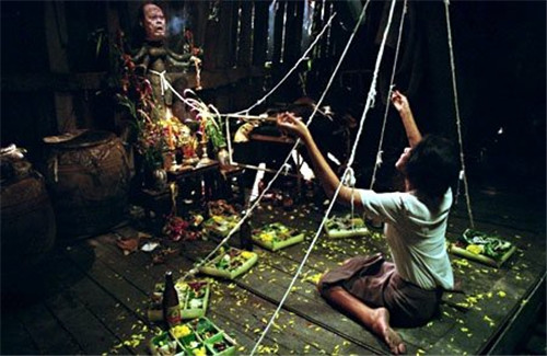 什么是降頭術(shù) 泰國降頭術(shù)是真的嗎