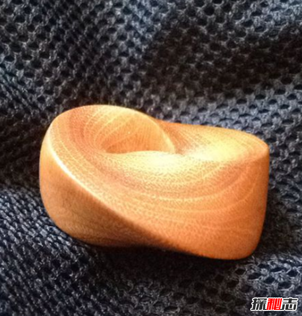 什么是莫比烏斯指環(huán)?莫比烏斯環(huán)的詛咒(陷入無(wú)限死循環(huán))