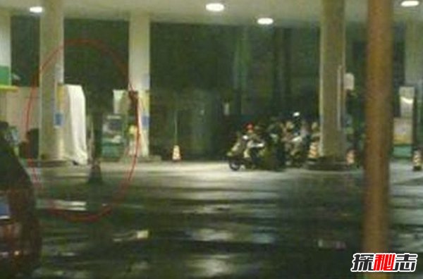 十大真實(shí)鬧鬼事件，廁所坑中突然出現手給你遞紙