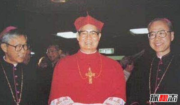 十五大靈異事件,曼谷監獄囚犯鬼魂附體(念經(jīng)超度)