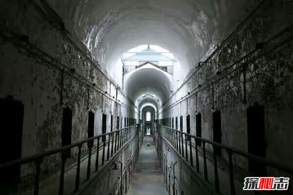 世界七大毛骨悚然之地,愛(ài)丁堡瑪麗金街鬼魂觸碰