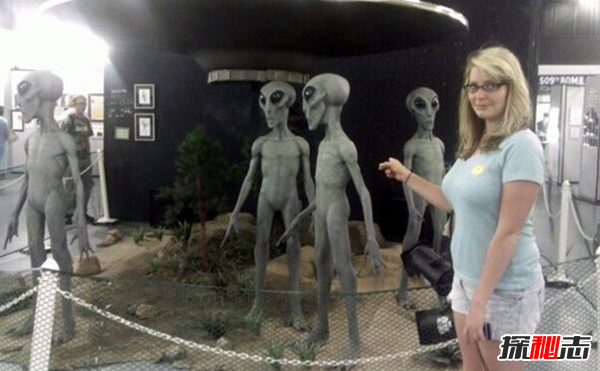 世界上十個(gè)奇怪有趣的節日 裸體節、UFO節榜上有名