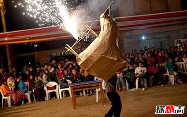 世界上十個(gè)奇怪有趣的節日 裸體節、UFO節榜上有名