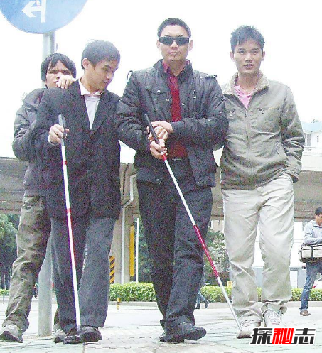 世界上稀有的銀眼睛人：盲人屬于其中一種