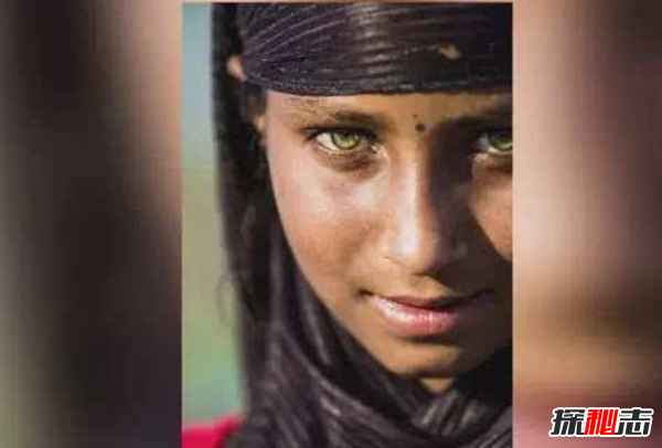 世界上眼睛最漂亮的人:詹姆斯.麥卡沃伊(湛藍星空般眼睛)