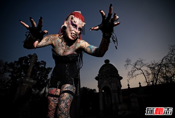 世界上最奇異的10個(gè)女人 第十整容成魔鬼,第一堪比吸血鬼