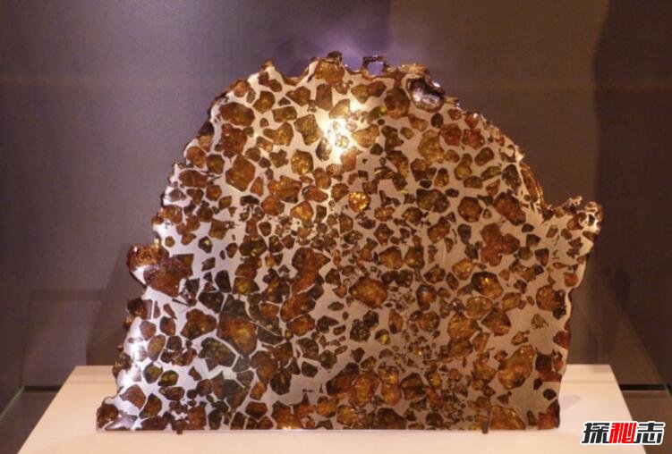 世界上最稀有最昂貴的隕石：阜康隕石比地球更老(被偷買(mǎi)出國)