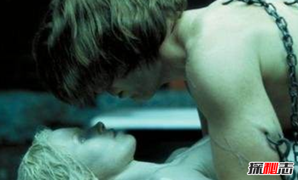 盜墓賊迷戀千年古尸,同居尸奸后中毒死亡