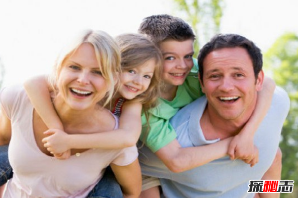 第一次約會(huì )怎么聊天?初次約會(huì )不應該說(shuō)的20句話(huà)