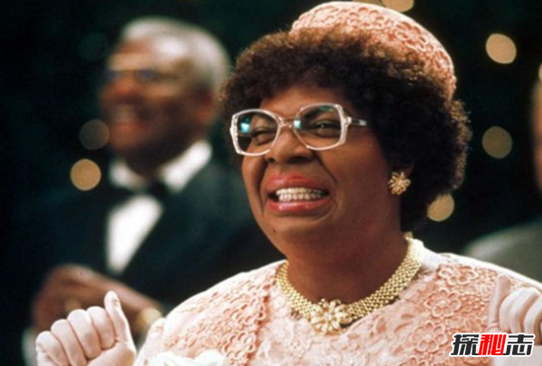 第一次約會(huì )怎么聊天?初次約會(huì )不應該說(shuō)的20句話(huà)