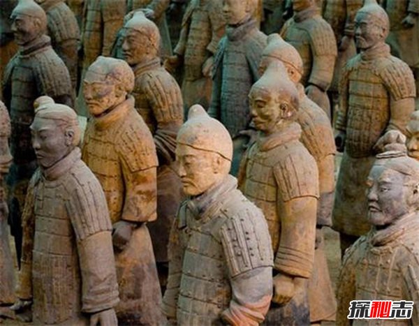 駭人!秦始皇兵馬俑不帶頭盔的真相,為了加官進(jìn)爵