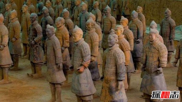 駭人!秦始皇兵馬俑不帶頭盔的真相,為了加官進(jìn)爵