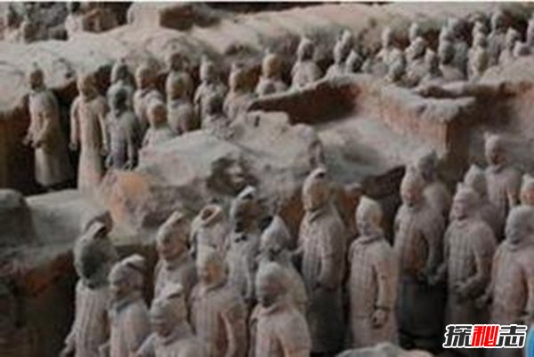 駭人!秦始皇兵馬俑不帶頭盔的真相,為了加官進(jìn)爵