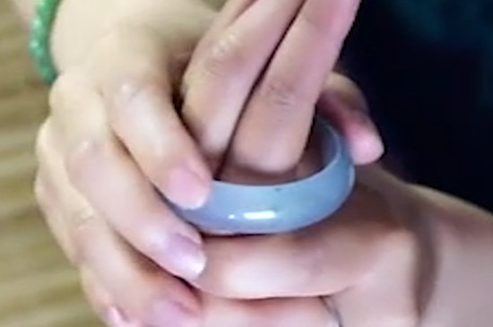 如何正確測量自己佩戴手鐲的尺寸