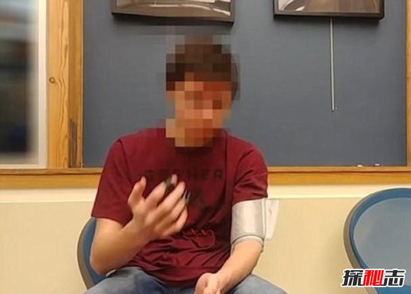 霍金邀請未來(lái)人,竟真有未來(lái)人穿越過(guò)來(lái)(神預言)