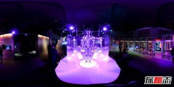 霍金邀請未來(lái)人,竟真有未來(lái)人穿越過(guò)來(lái)(神預言)