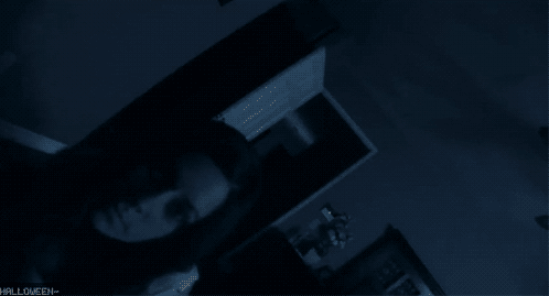 盯著(zhù)3秒出現的鬼圖