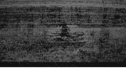 盯著(zhù)3秒出現的鬼圖